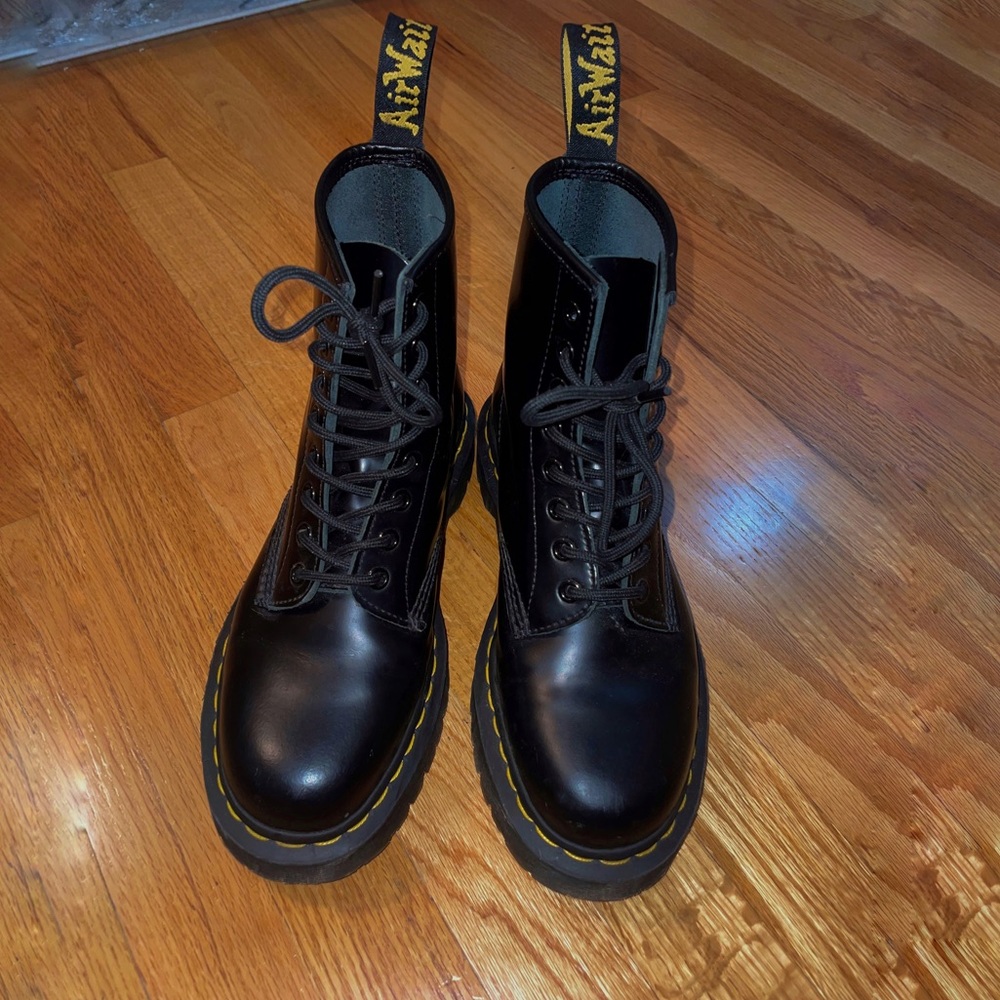 dr. marten 1460 bex smooth leather platform combat boots- VERY lightly used